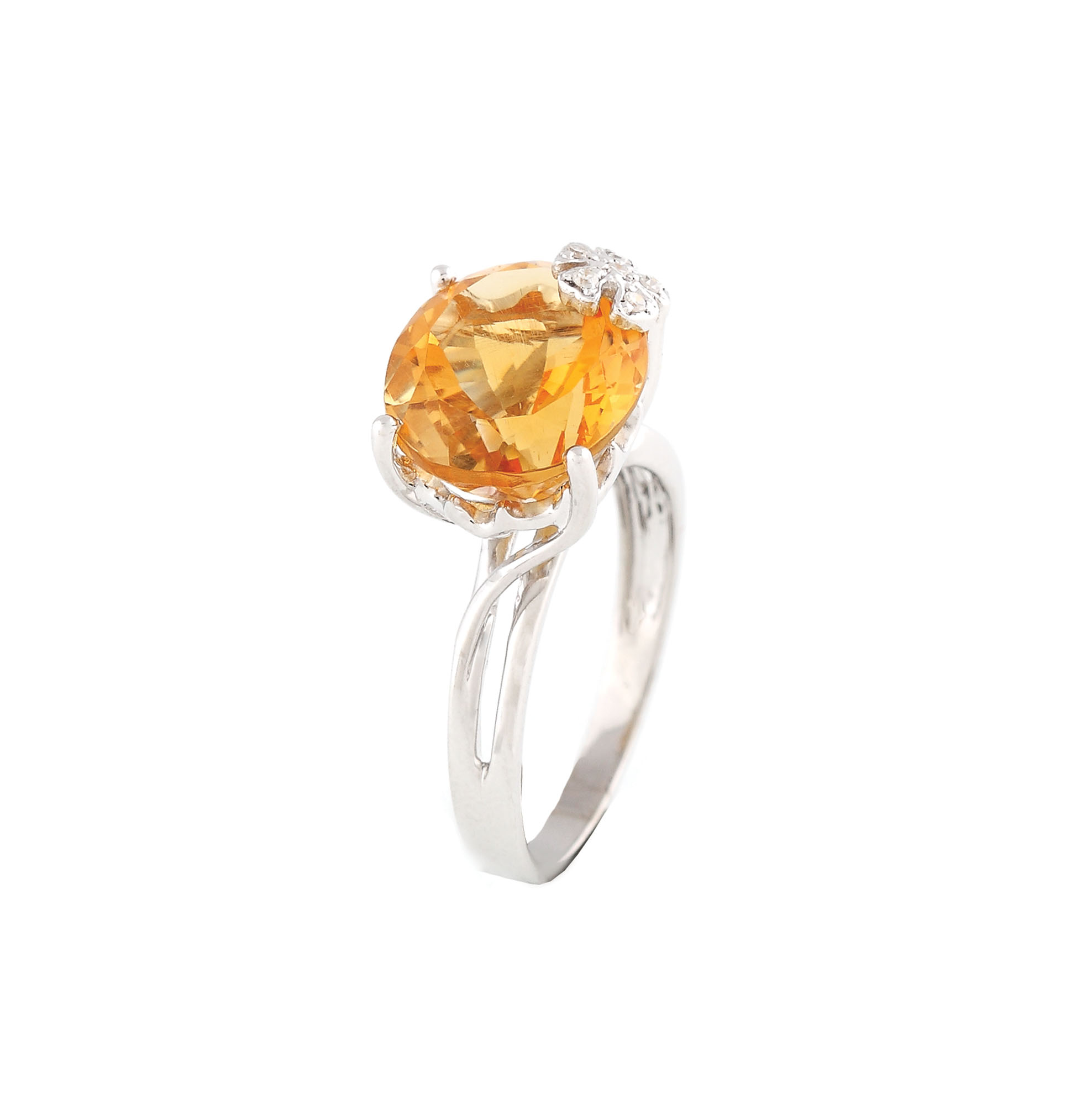 Silver ring ornate with citrine and diamond flower