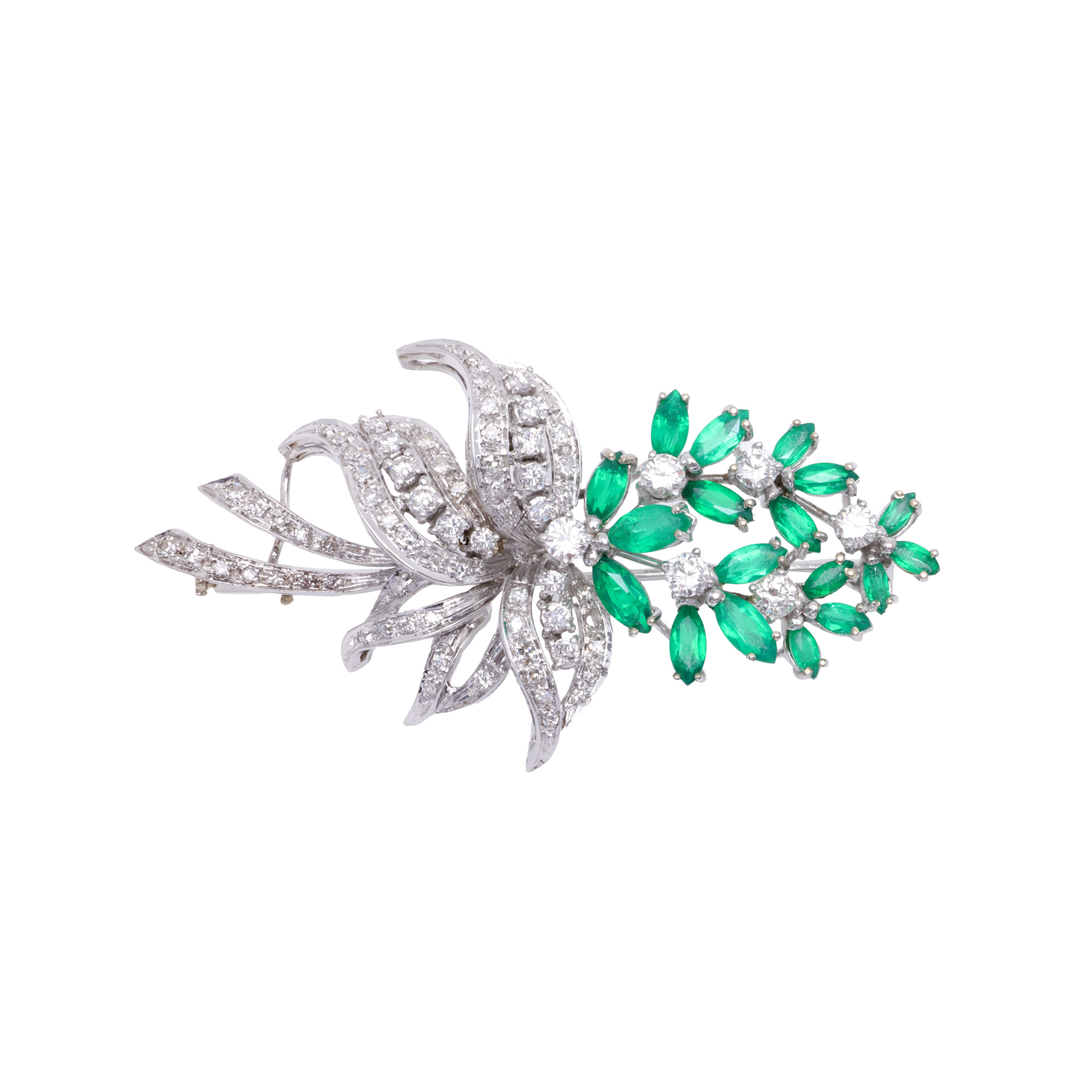 White gold brooch in the shape of a bouquet of flowers, decorated with diamonds and triplet, accompanied by a certificate
