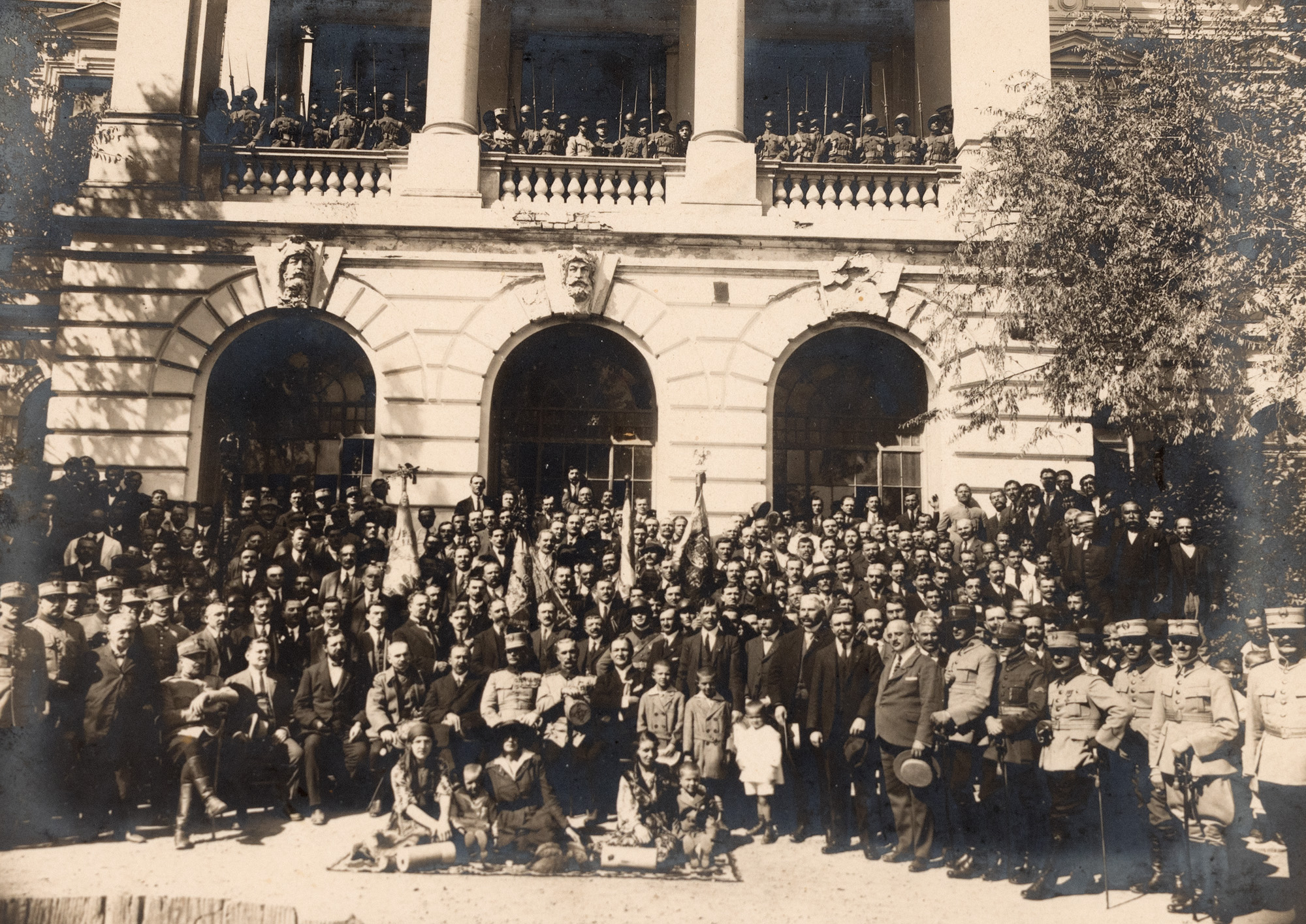 Fotografie Societatea "Avântul Apărătorilor Patriei” din Cälärași, fotograf Raoul Boni, 1921
