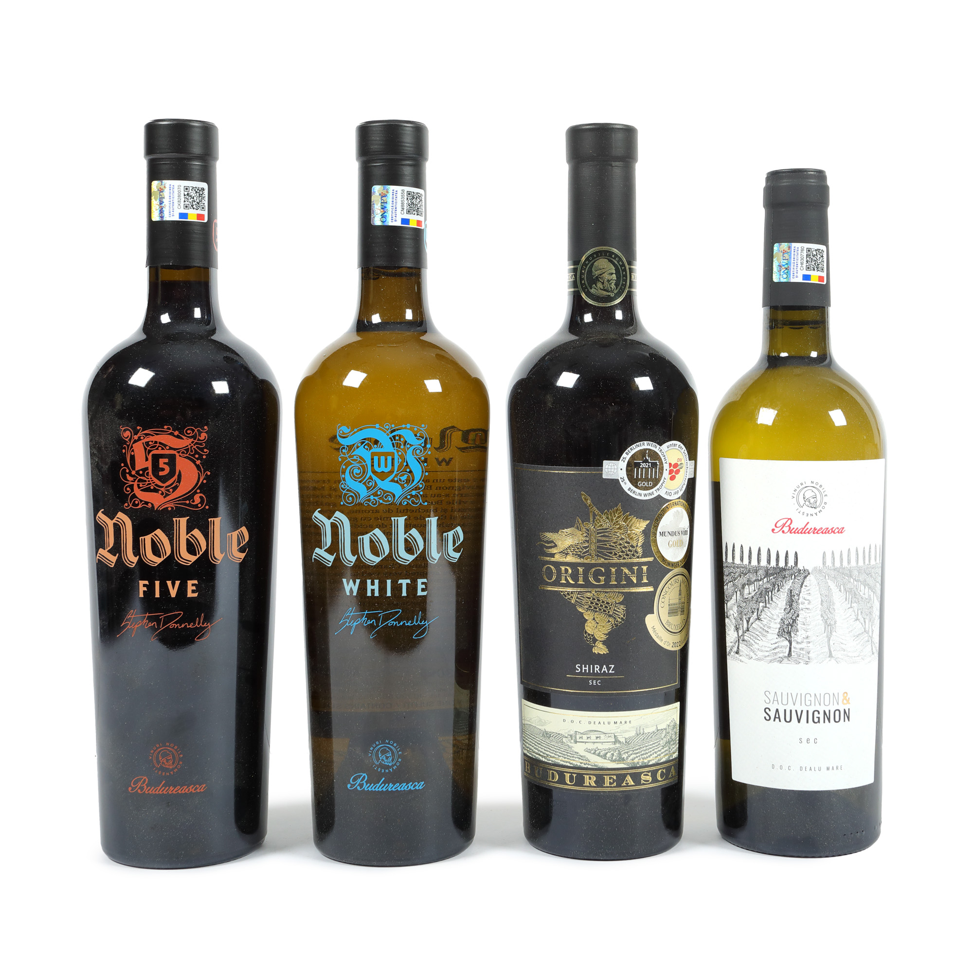 Colecţia Noble Wine Buduresca, 4st x 0,75l, în cutie de lemn