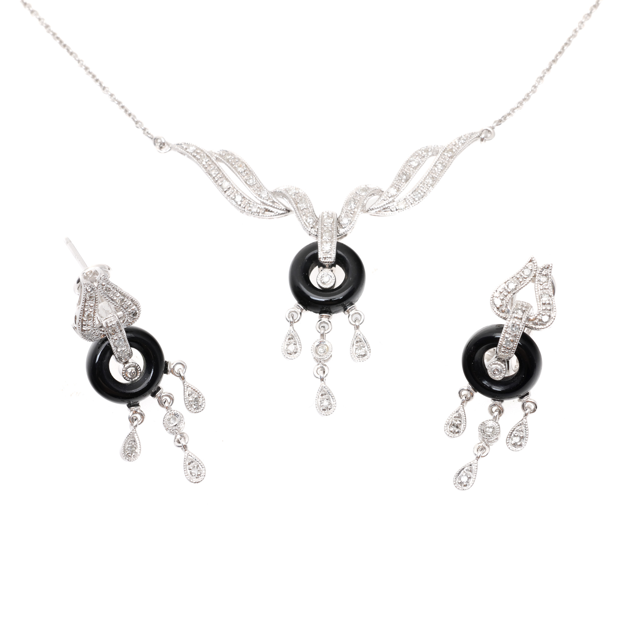 Set in Art Deco style, consisting of pendant chain and pair of earrings, in white gold, decorated with diamonds