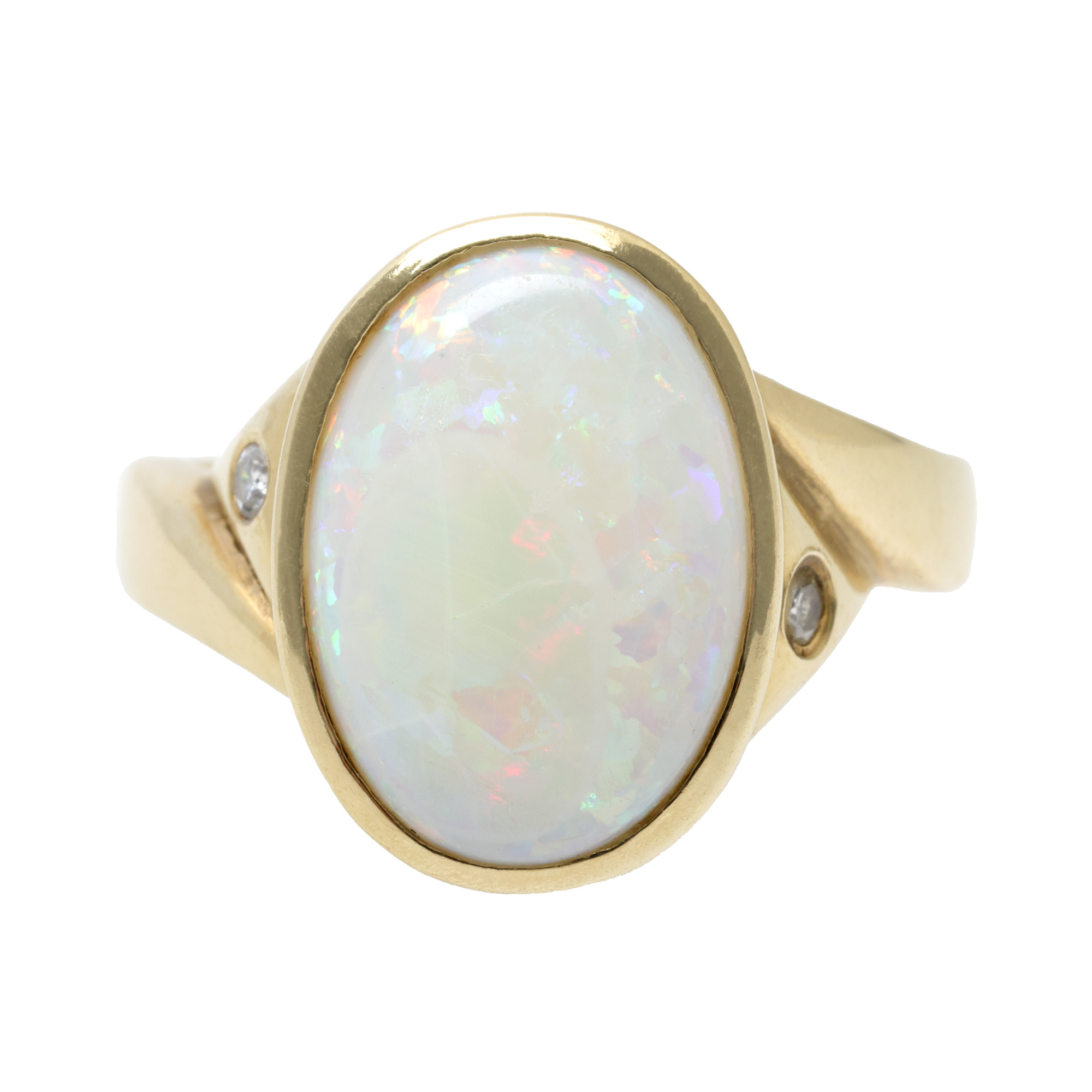 Gold ring, adorned with opal and two brilliants