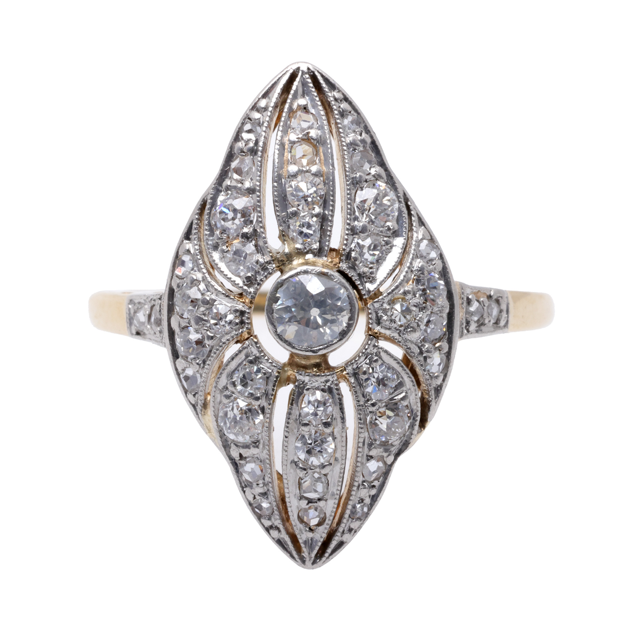 Art Deco style ring, made of gold and platinum, decorated with diamonds
