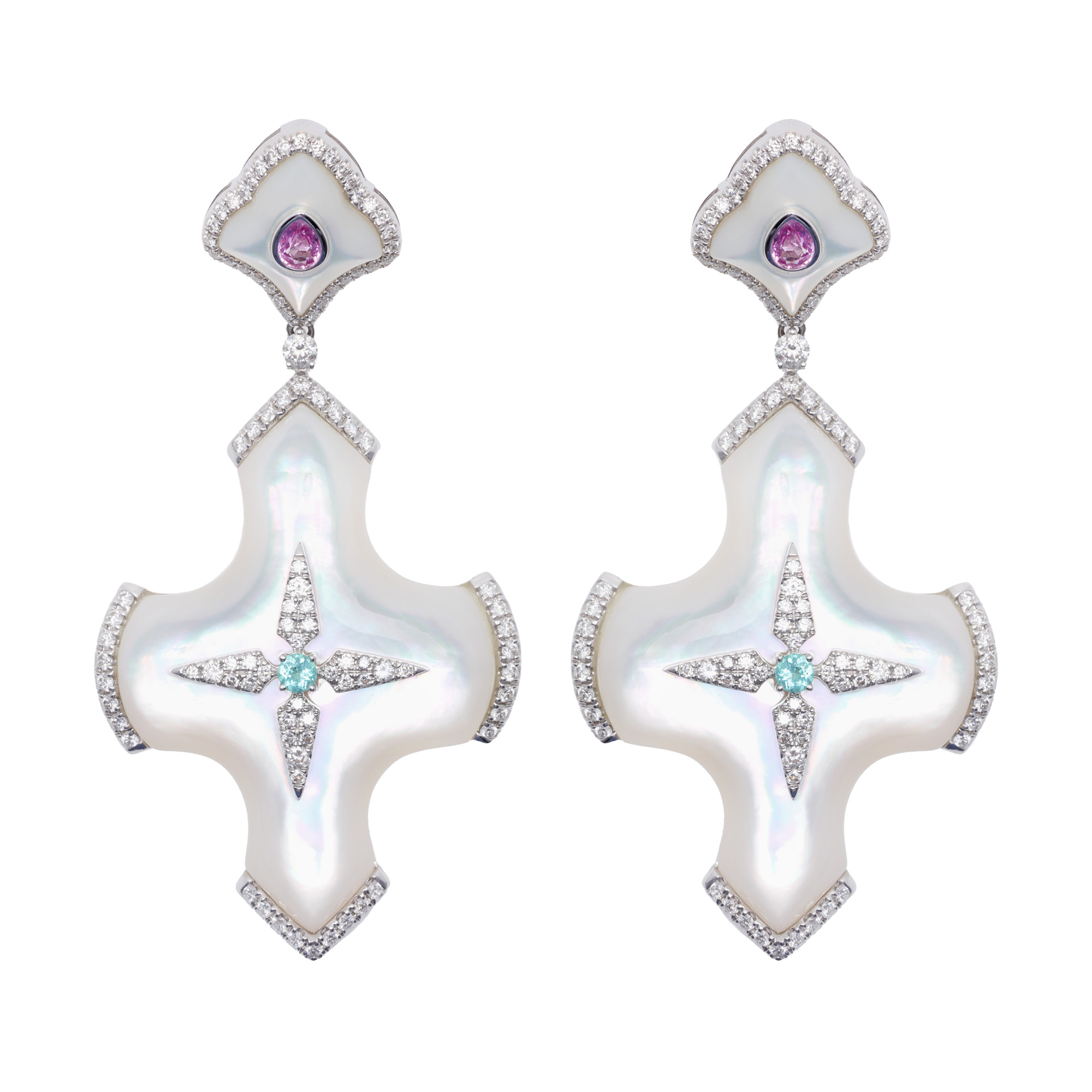 Pereche de cercei din aur alb, decorată cu sidef, diamante, paraiba și safire roz
