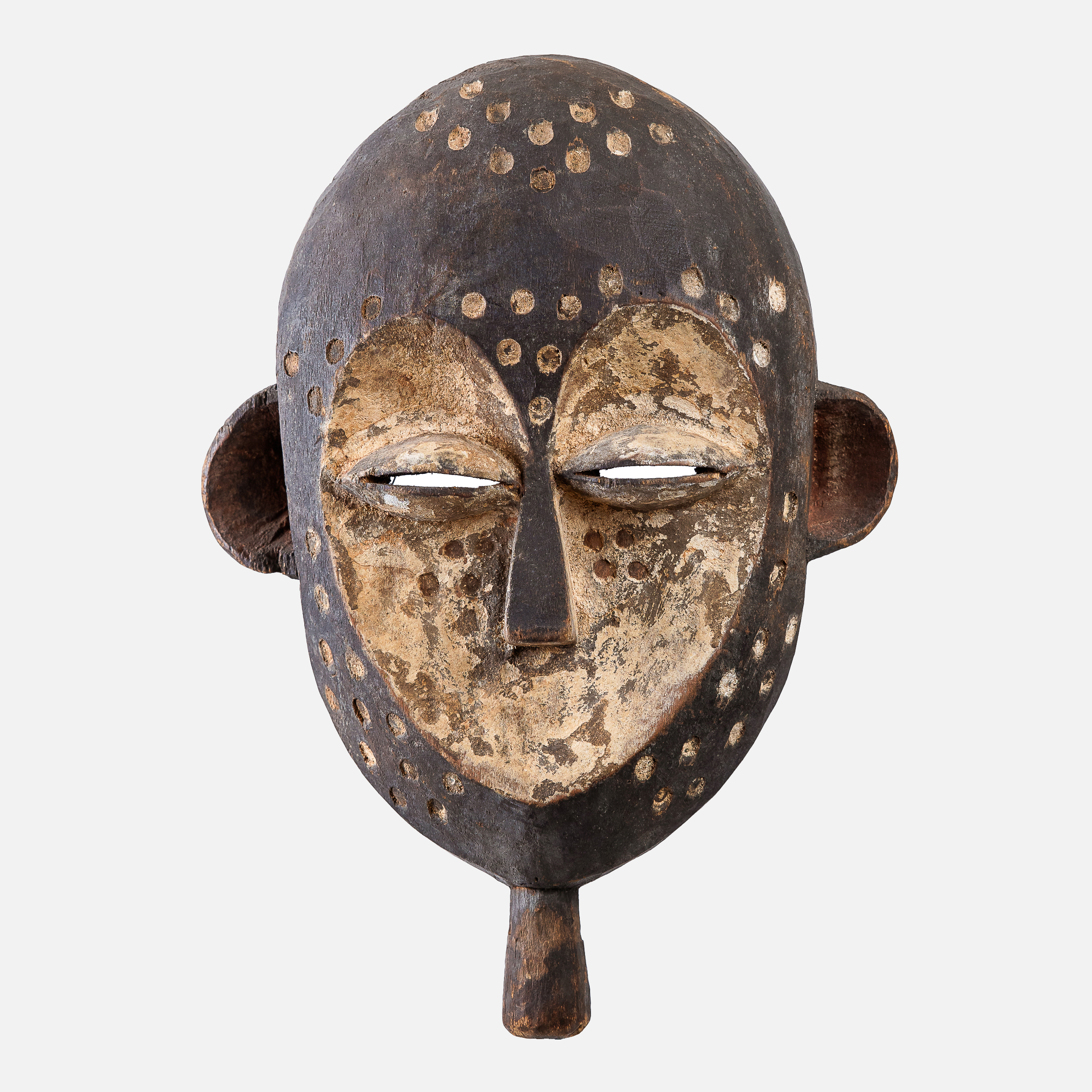 Legenda spionajului românesc își vinde colecția de artă africană. Măști și statuete de ritual, exclusiv, la Artmark!