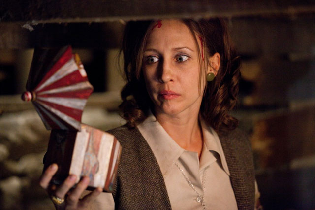 R para The Conjuring de James Wan