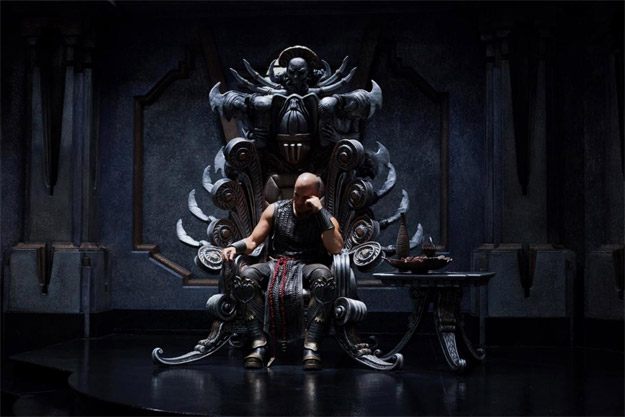 Nueva imagen de Riddick... ¡en su trono!