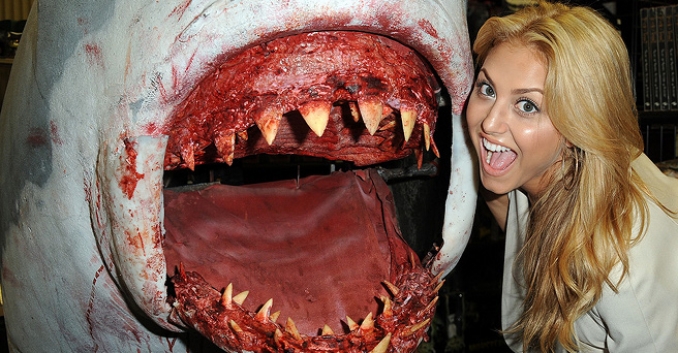 Cassie Scerbo regresa en ‘Sharknado 3’