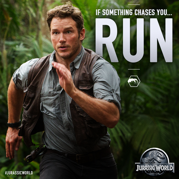 Chris Pratt corre en la nueva imagen de ‘Jurassic World’