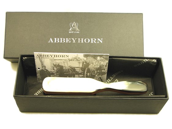 Pearwood & Horn Four Rows Pocket Brush Pearwood & Horn Four Rows Pocket Brush