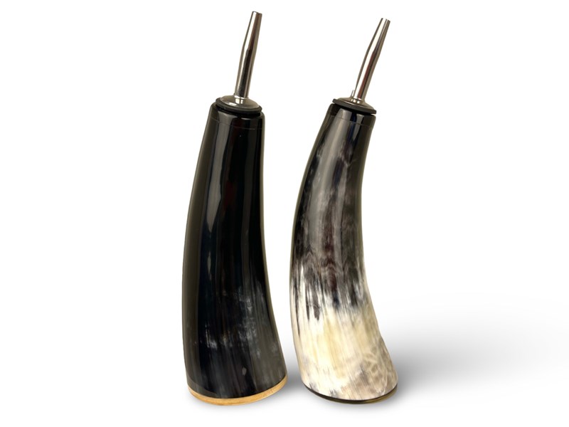 Oil Pourer - Cow Horn Base Oil Pourer - Cow Horn Base