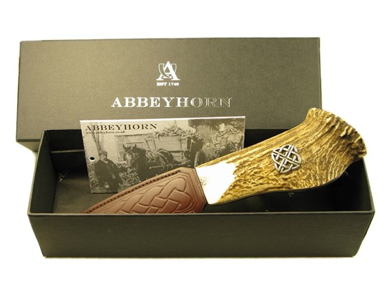 Sgian Dubh - Stag Antler Handle - Celtic Cross