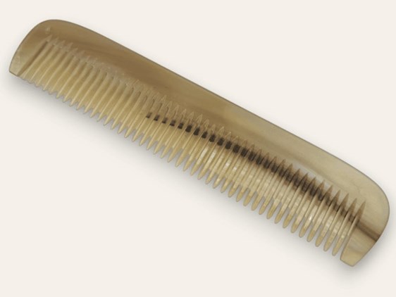 6 1/2" Cow Horn Single Toothed Comb - C23