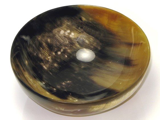 Polished Cow Horn Bowl - Medium - 160mm