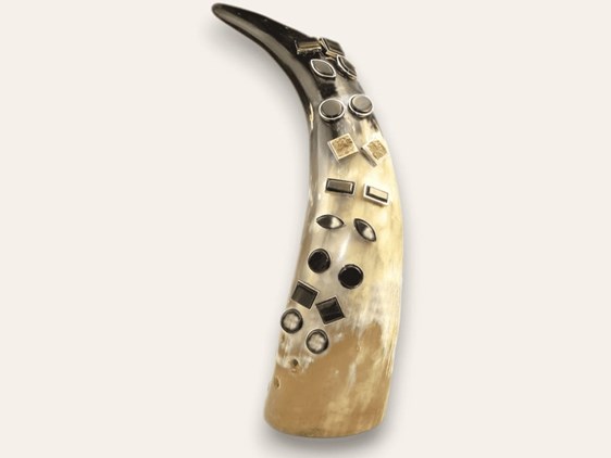 Cufflink Stand - Cow Horn Cufflink Stand - Cow Horn