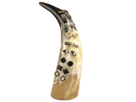 Cufflink Stand - Cow Horn
