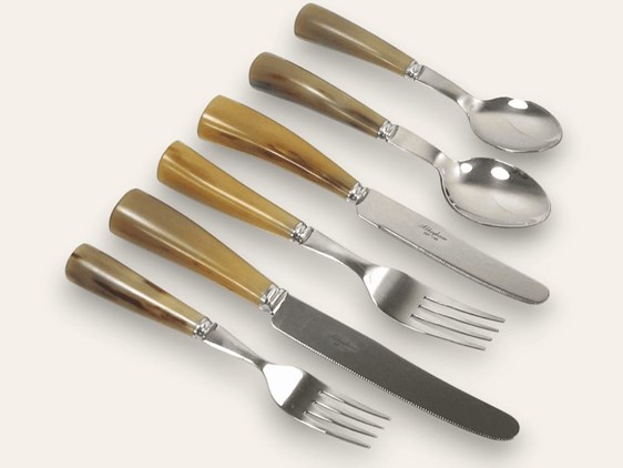 Dinner Set - Cow Horn - 6 Piece
