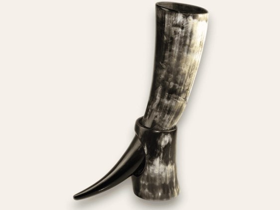 Drinking Horn On Stand - Polished - 1 Pint | Viking drinking horn