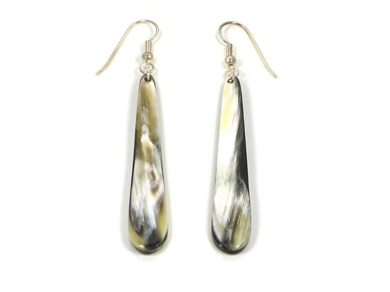 Tear Drop Horn Earrings Tear Drop Horn Earrings