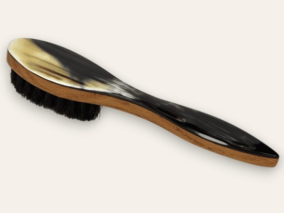 Horn Backed Shoe Polish Applicator - Oak - Dark Bristles