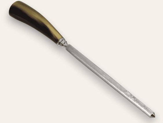 Polished Cow Horn Handle Carver Steel