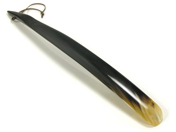 22" Extra Long Tip End Shoehorn