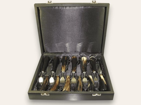 Steak Knives & Forks - Cow Horn - Set of Six