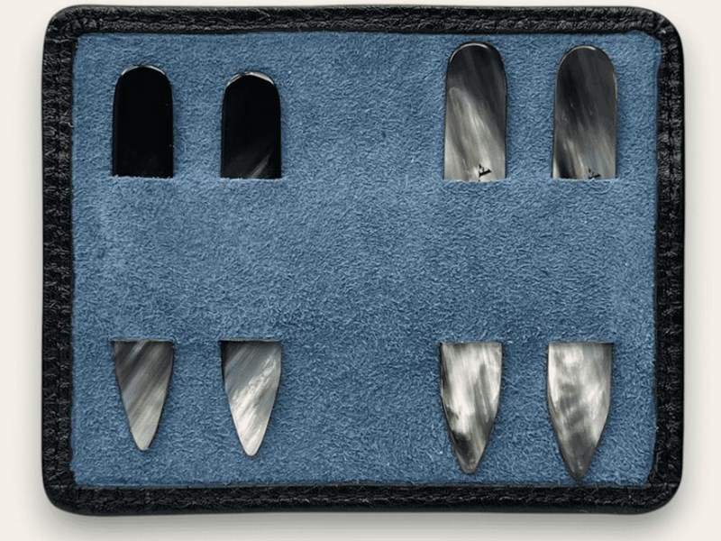 Horn Collar Stays with Black Leather Pouch | HCS-BX Horn Collar Stays with Black Leather Pouch | HCS-BX