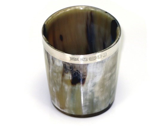 Horn Whisky Tot with Silver Band - Polished - 70mm