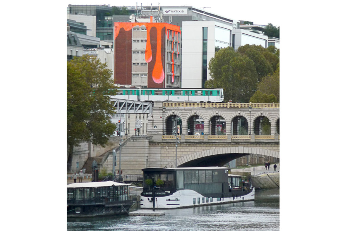 A City Made By People Paris Les Miserables Quai Aus