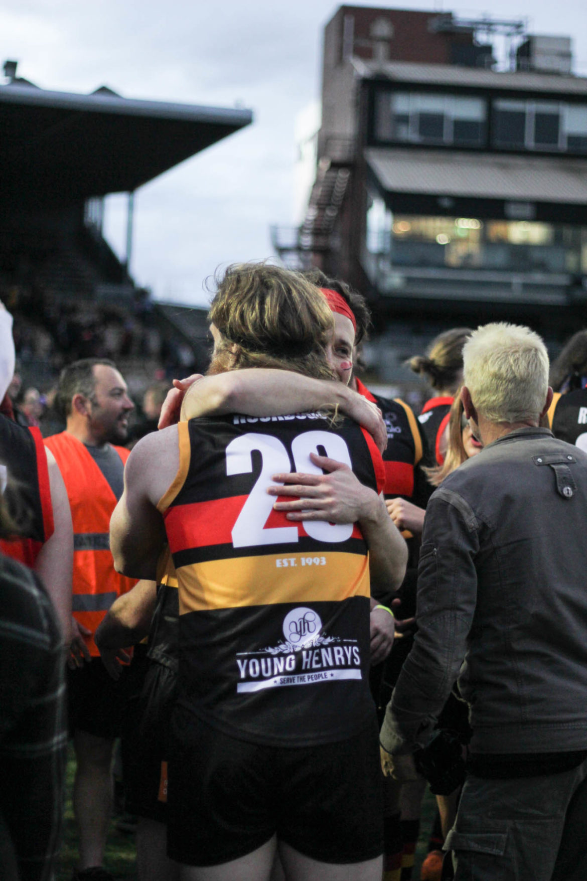 Acmbp Melbourne The Reclink Community Cup 2017 Hug