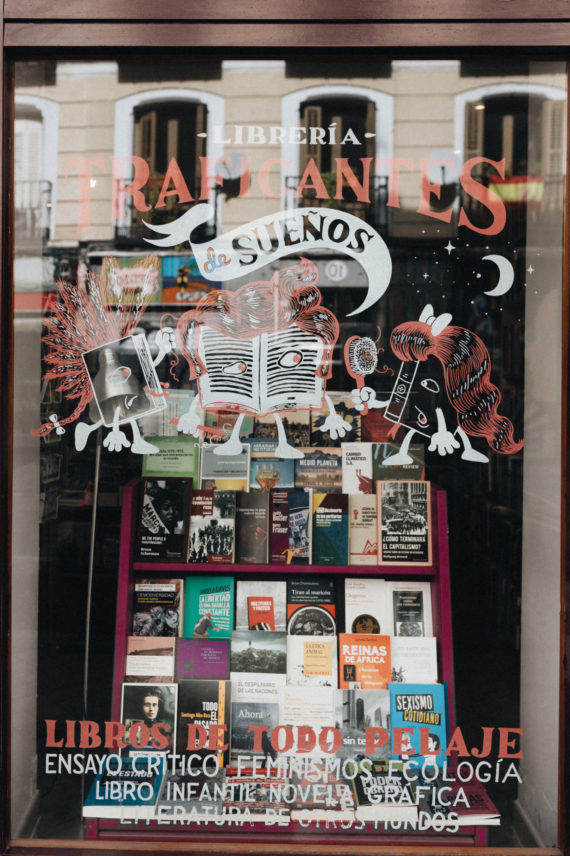 A City Made By People Reading In Marid Bookshop Scene Traficantes De Sueños 2