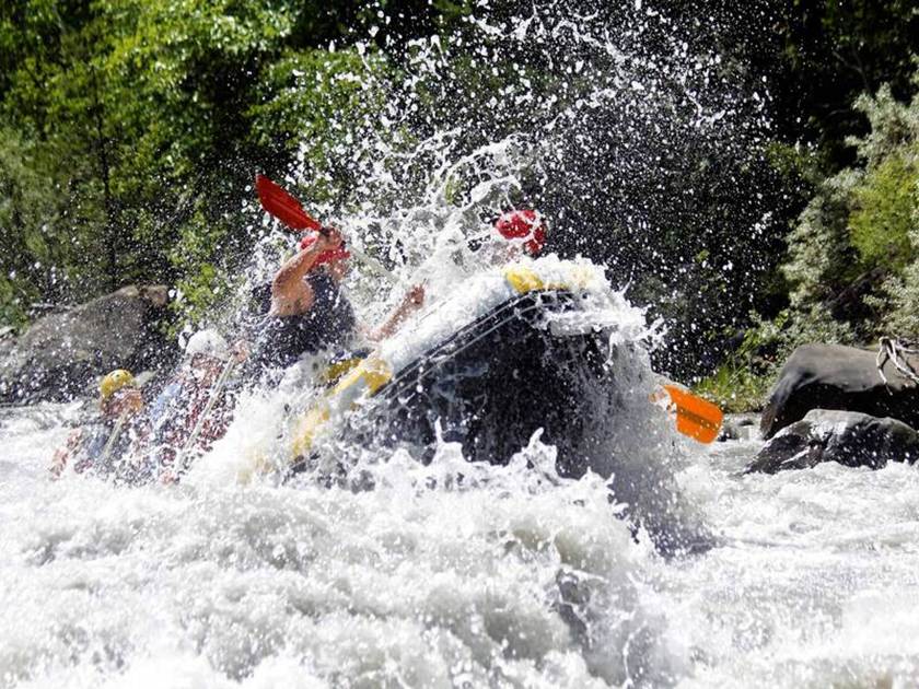 Whitewater Rafting in the Southern French Alps