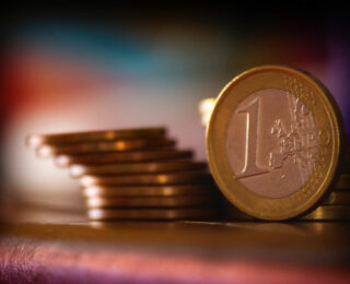 “Comincia con un euro”