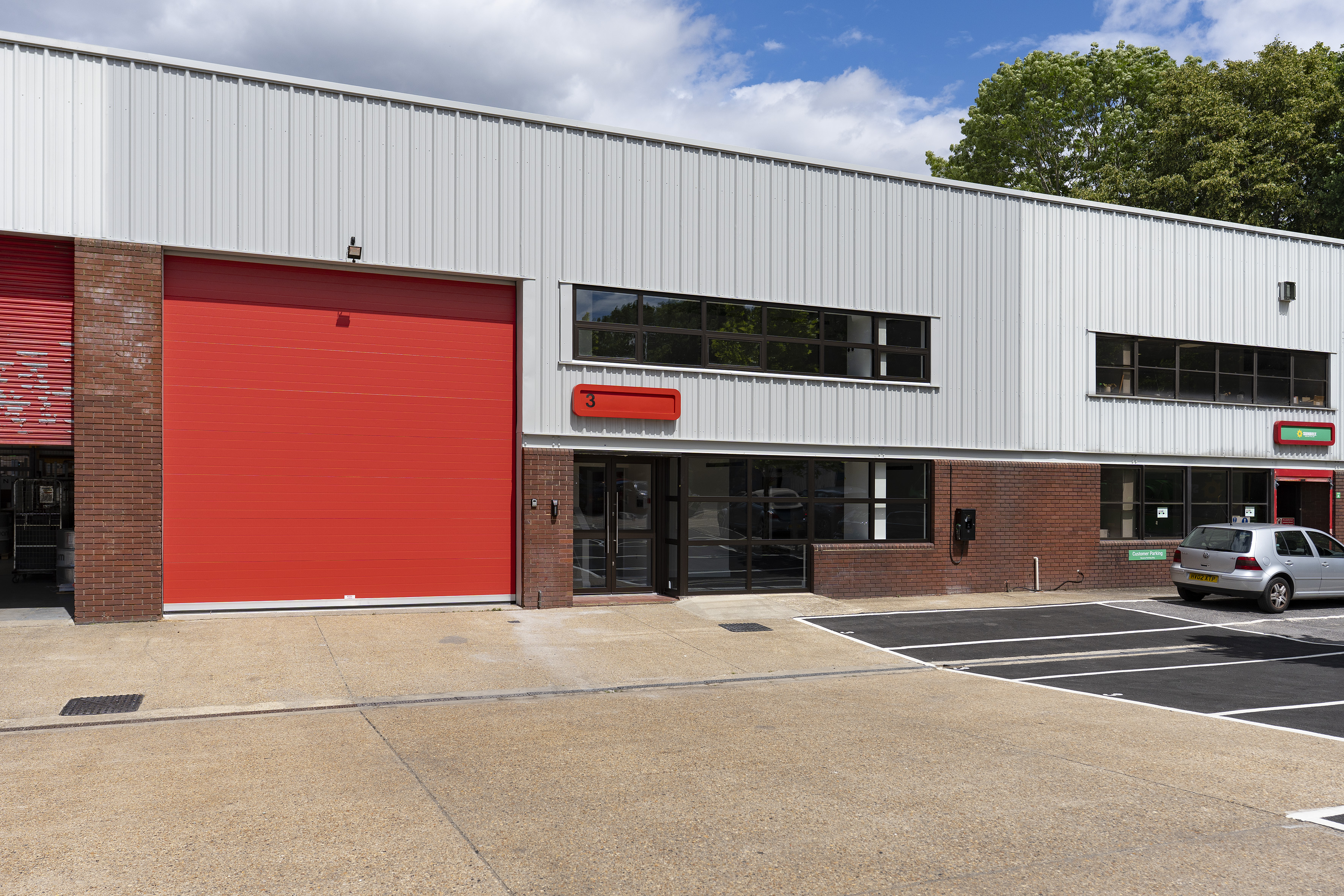 Unit 3 Chessington Park Industrial Estate, Lion Park Avenue, Chessington, KT9 1ST