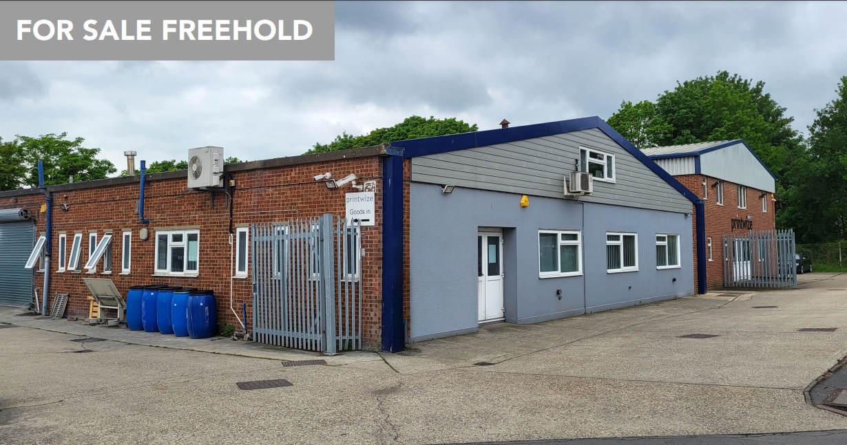 9 & 9a Stepfield, Witham, 9 Stepfield, Witham, Essex, CM8 3BN