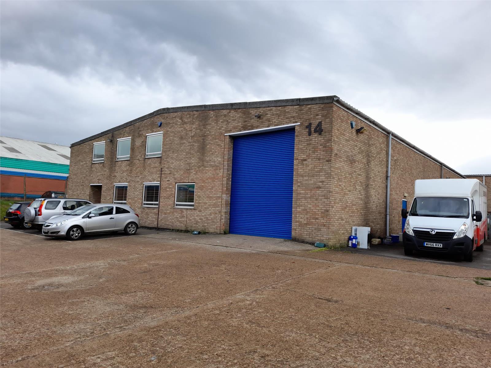 14 Bilton Way, Luton, Luton, LU1
