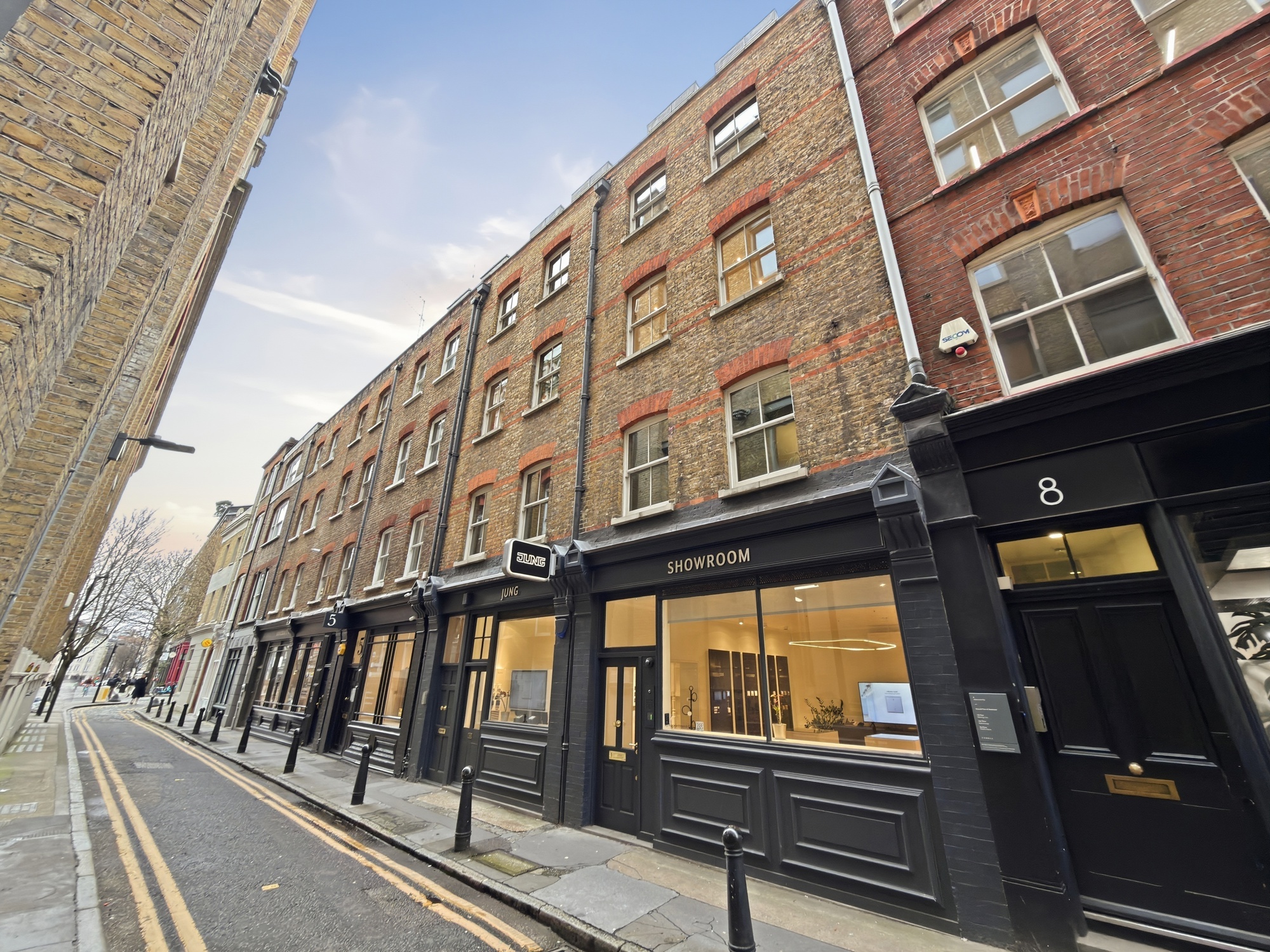 6-7 Albemarle Way, Clerkenwell, London, EC1V 4JB - Strettons