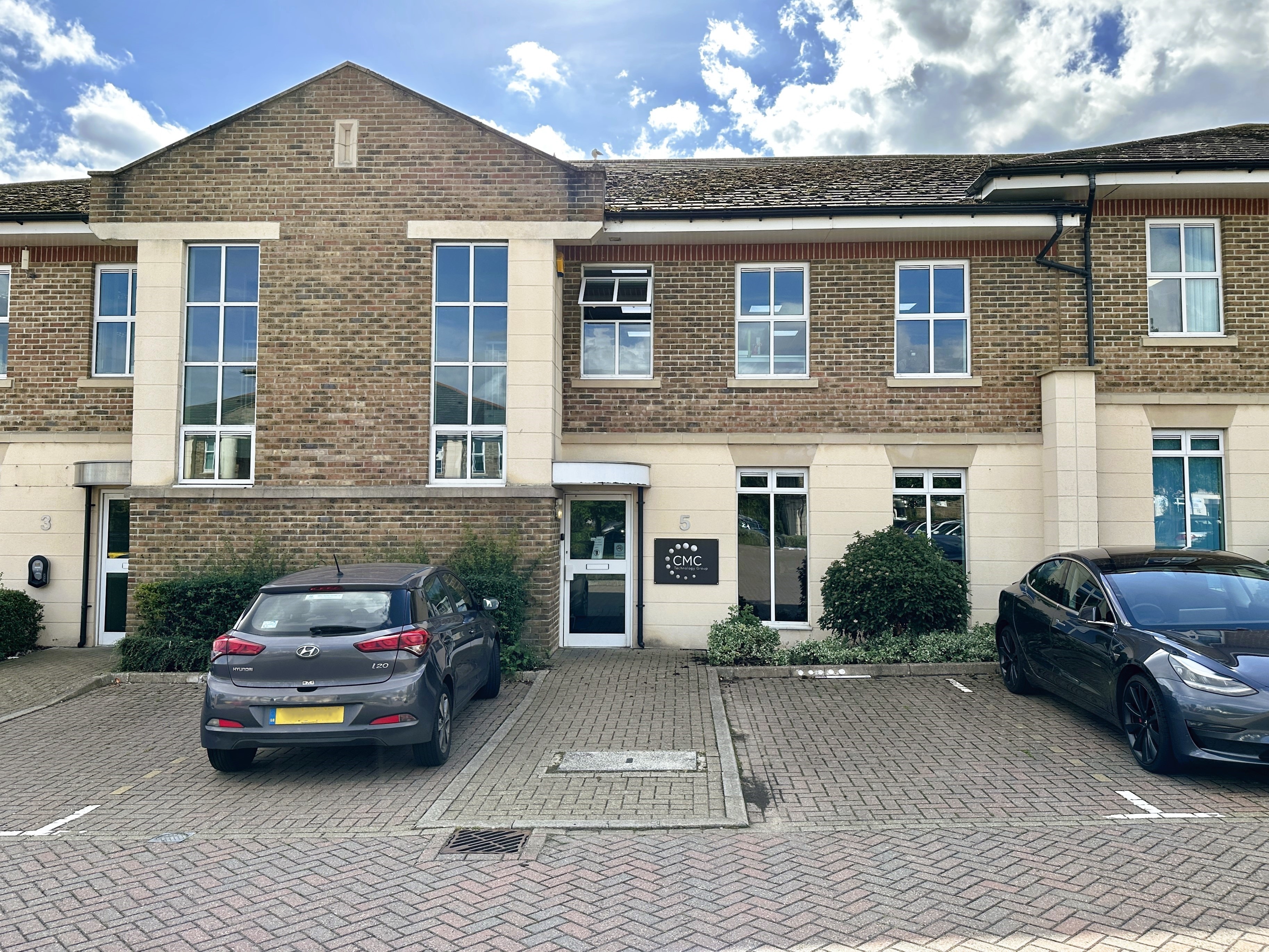 5 Shirwell Crescent, Furzton, Milton Keynes, Buckinghamshire, MK4 1GA