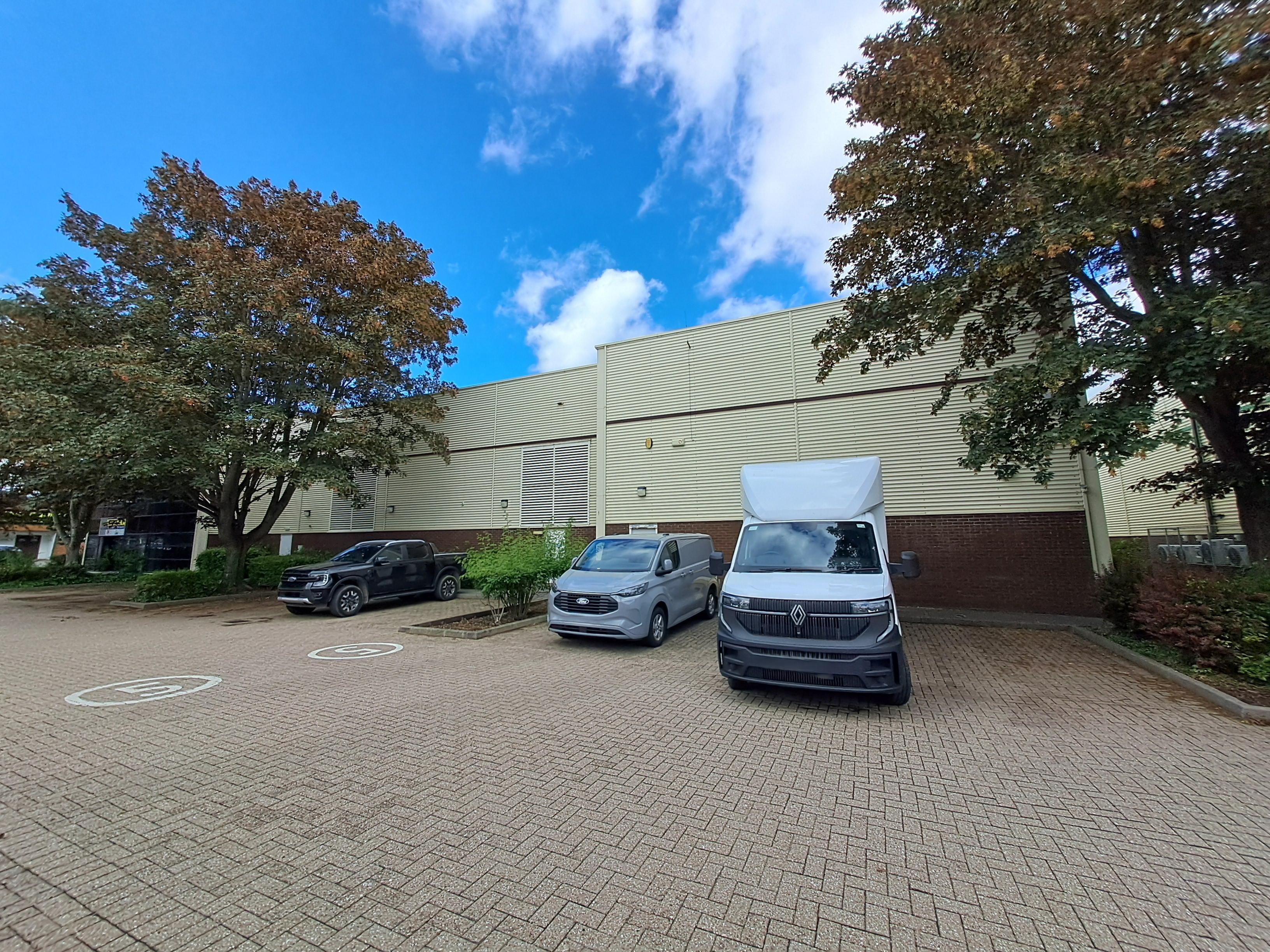Unit 4a Avant Business Centre, First Avenue, Bletchley, Milton Keynes, Buckinghamshire, MK1 1DL