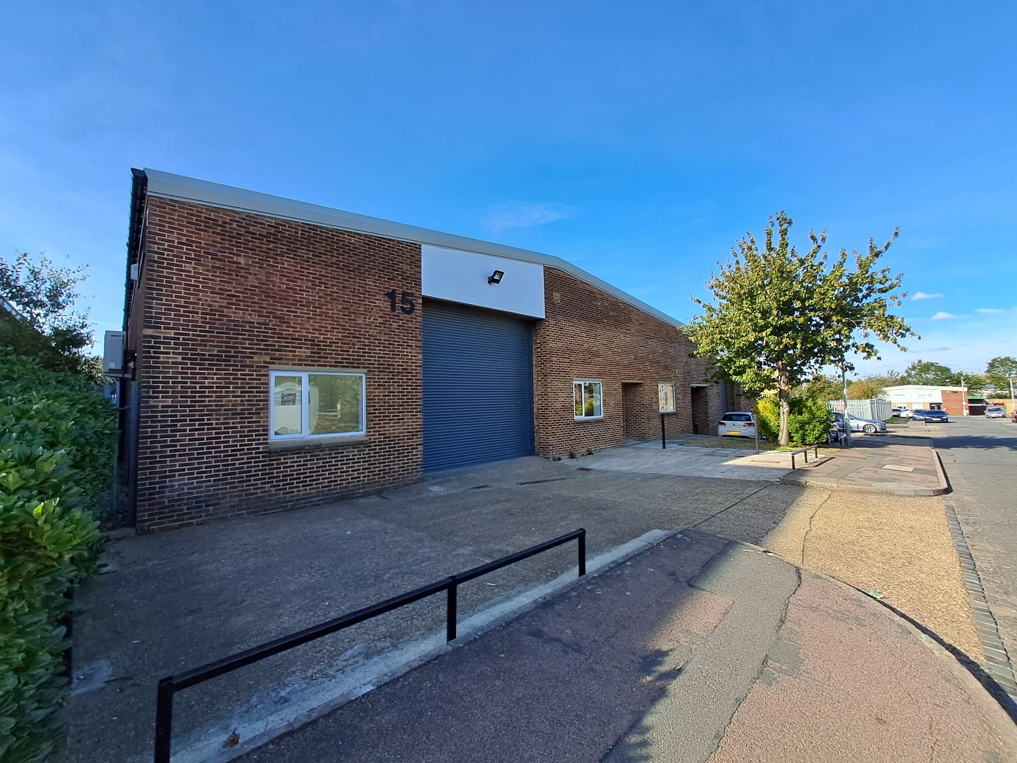 Unit 15-17, Bilton Way, Luton, LU1 1UU