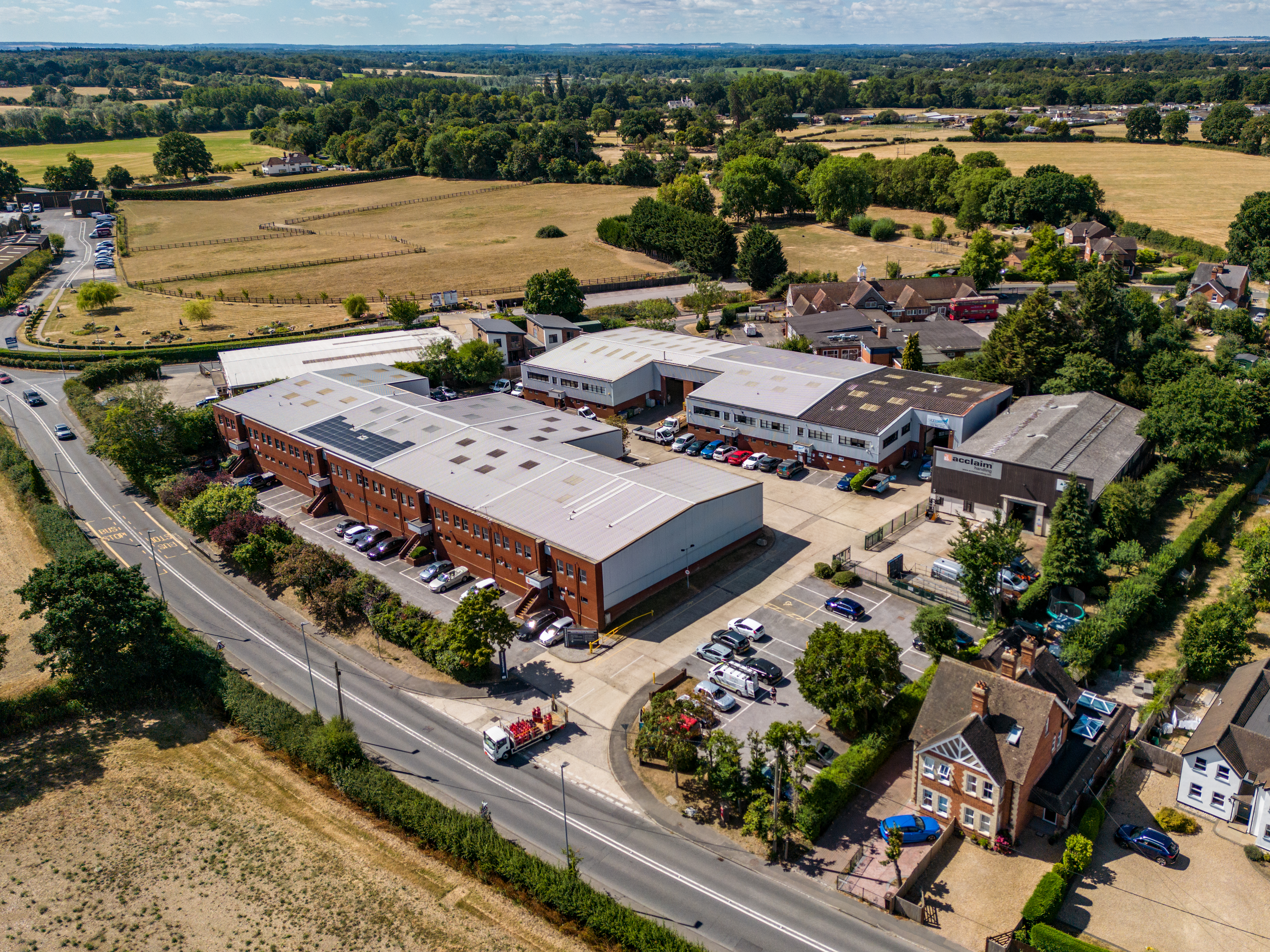 Heron Industrial Estate, Unit 6 Heron Industrial Estate, Basingstoke Road, Reading, Berkshire, RG7 1PJ
