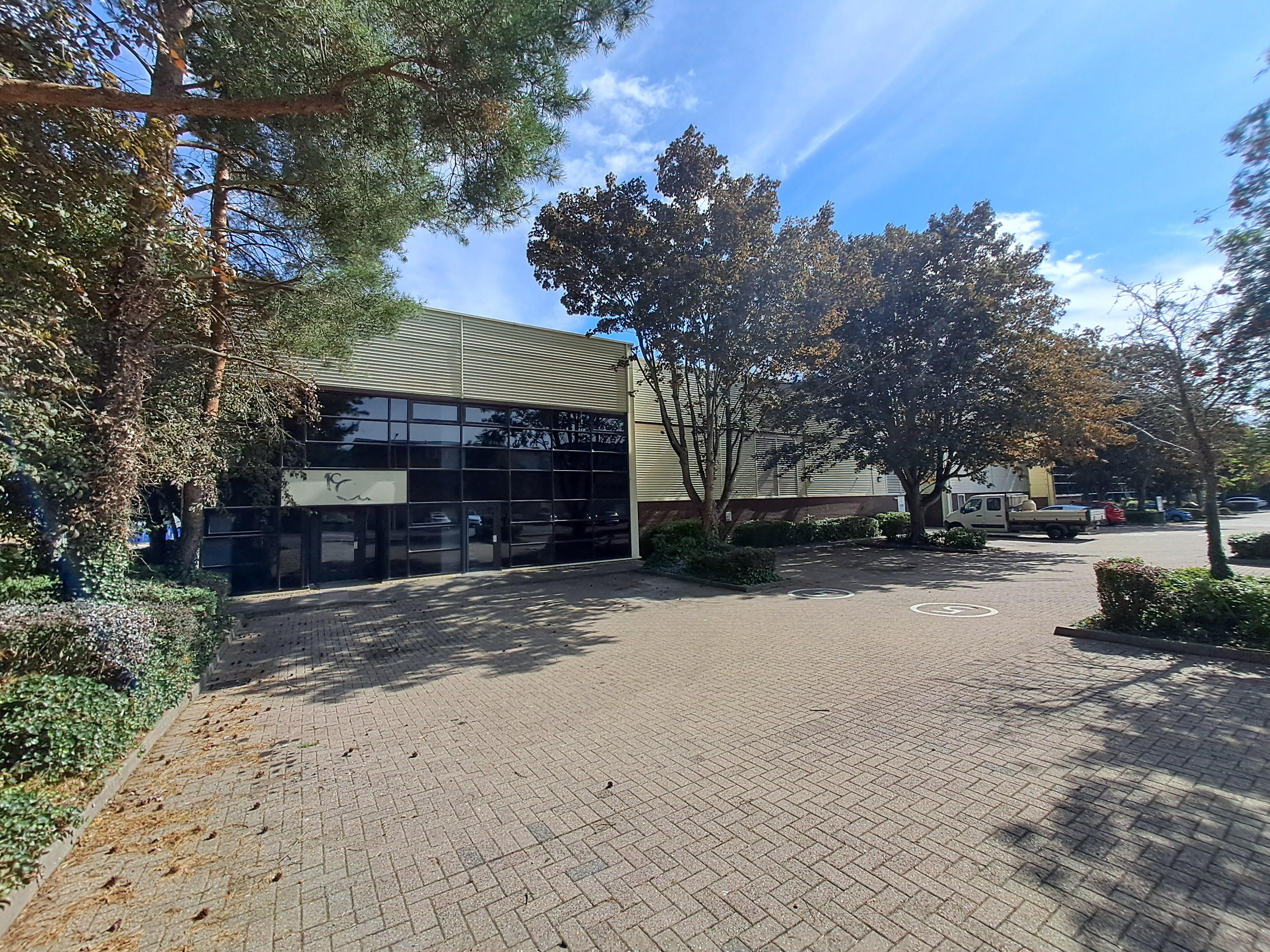 Units 4a & 4b Avant Business Centre, First Avenue, Bletchley, Milton Keynes, Buckinghamshire, MK1 1DL