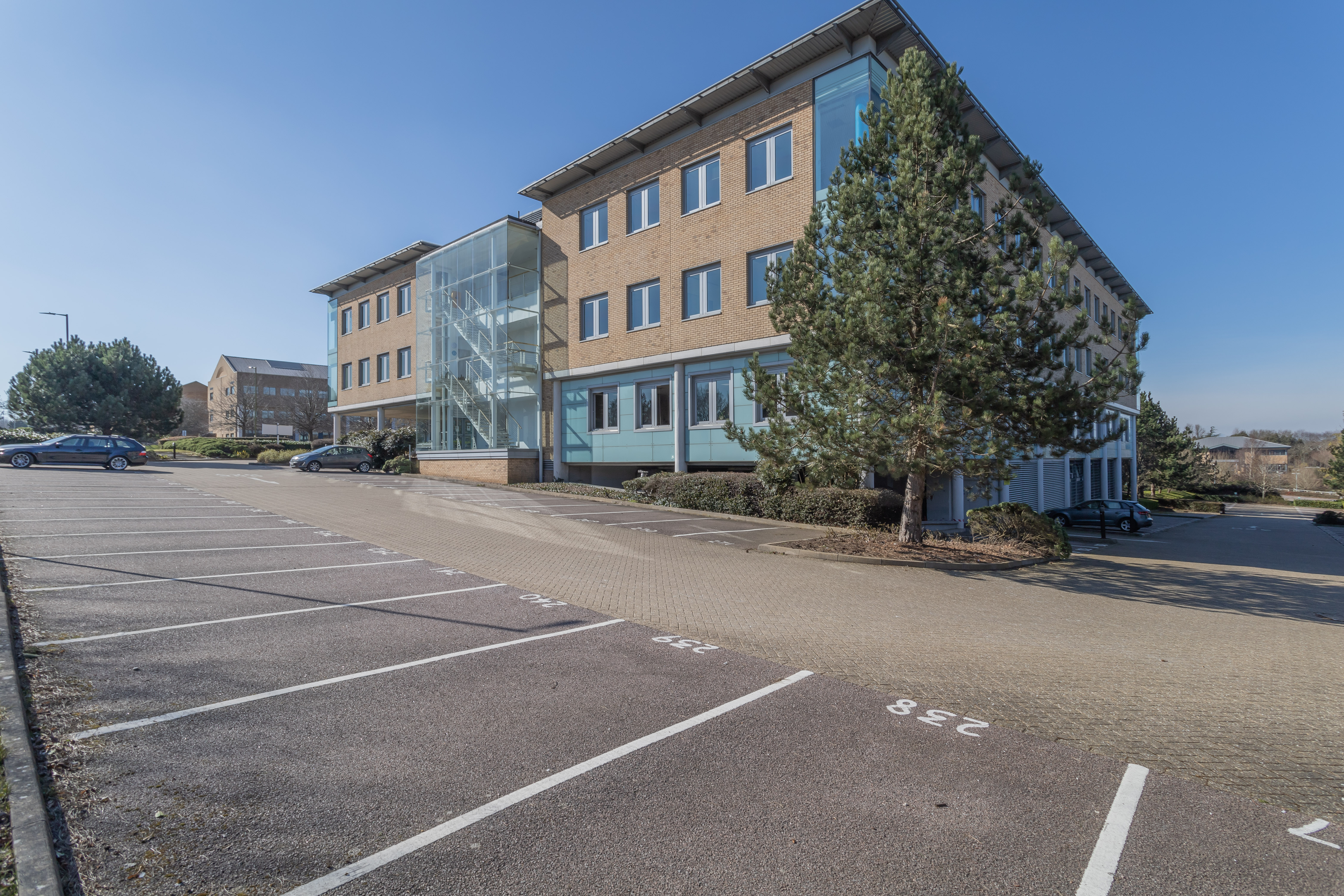 800 Capability Green, 800 Capability Green, Luton, LU1 3BA