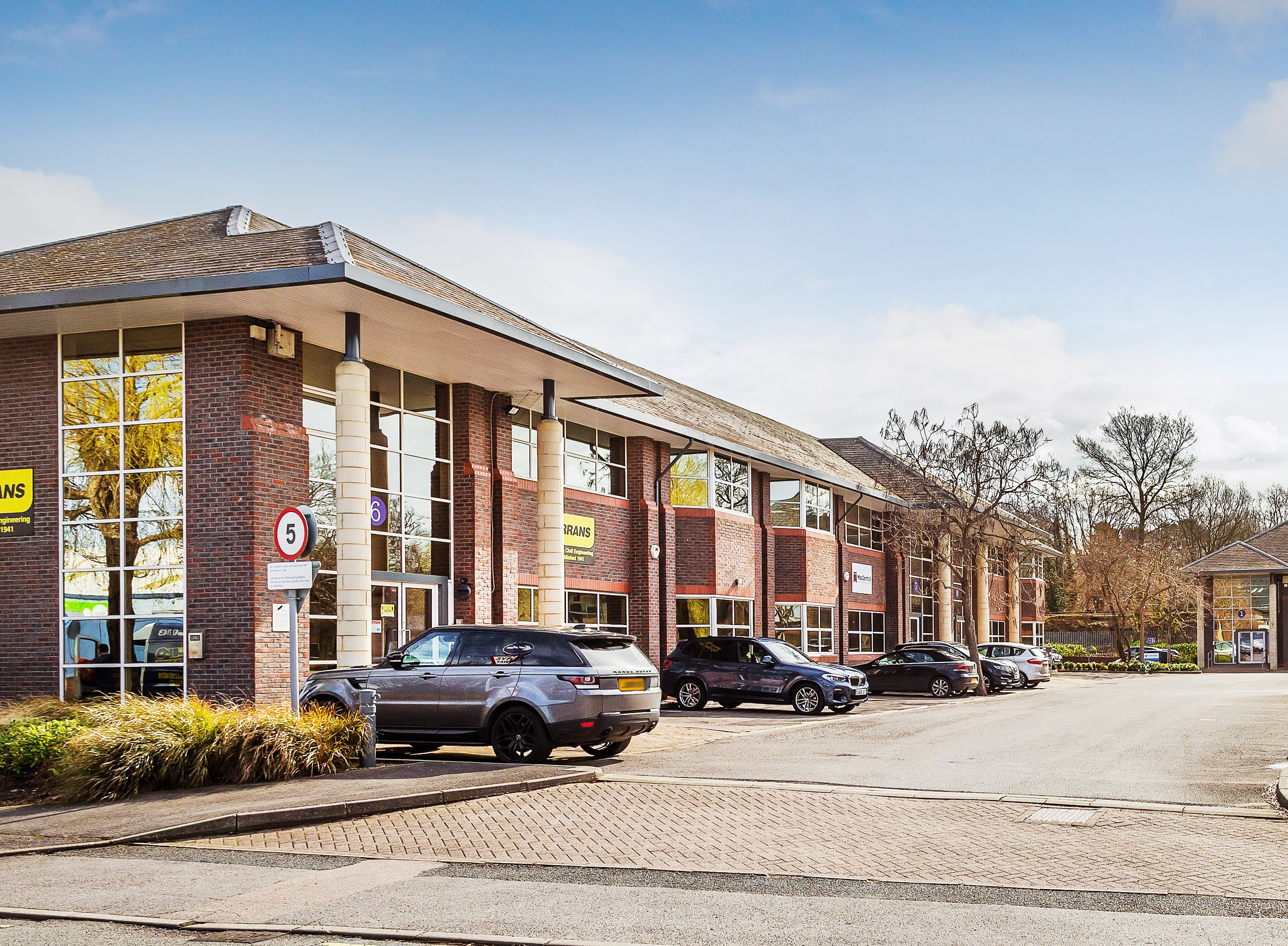 Units 6, 7 & 8, Woking 8, Woking, Surrey, GU21 5SB