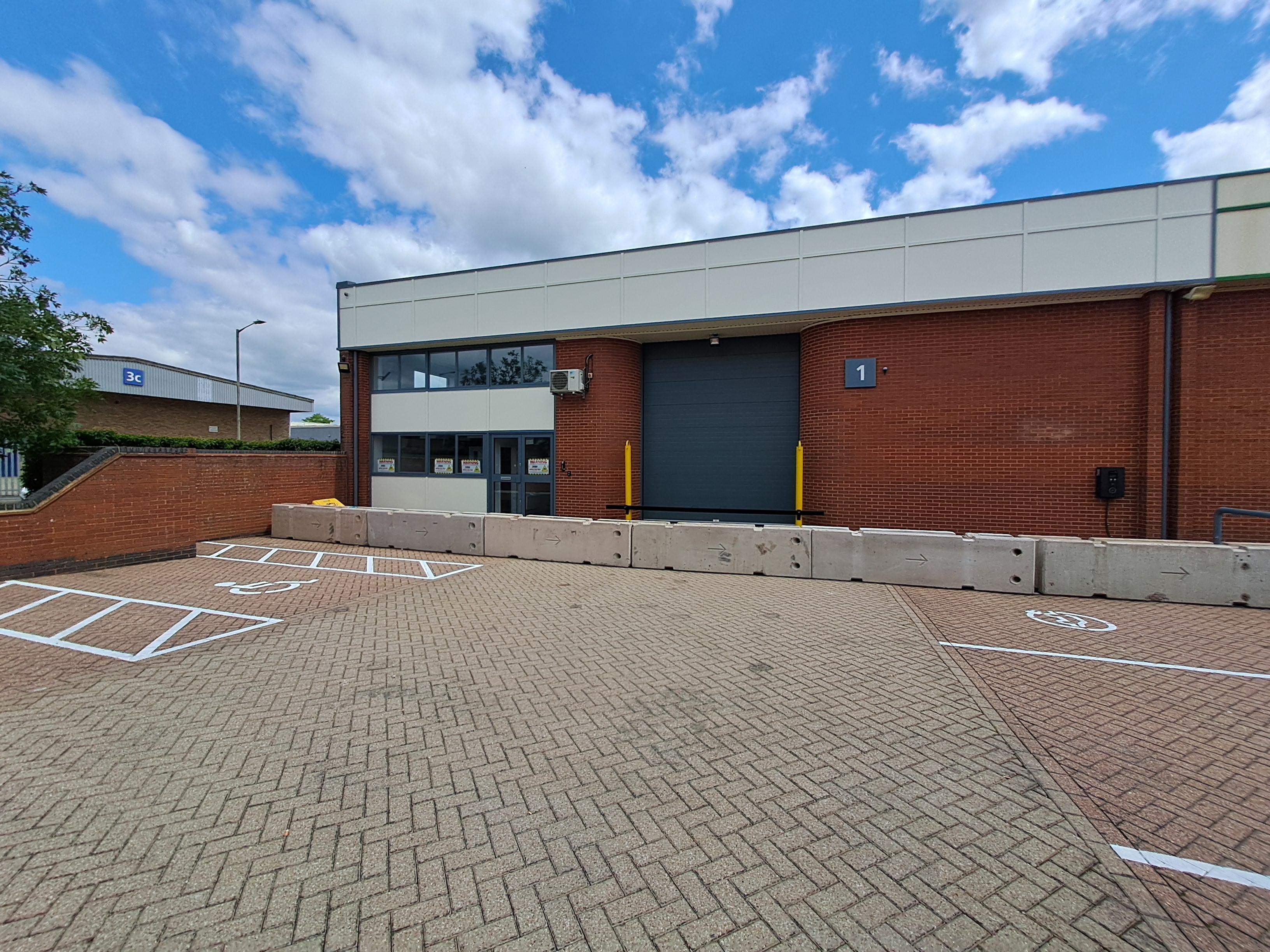 1 Canons Road, Old Wolverton, Milton Keynes, Buckinghamshire, MK12 5TL