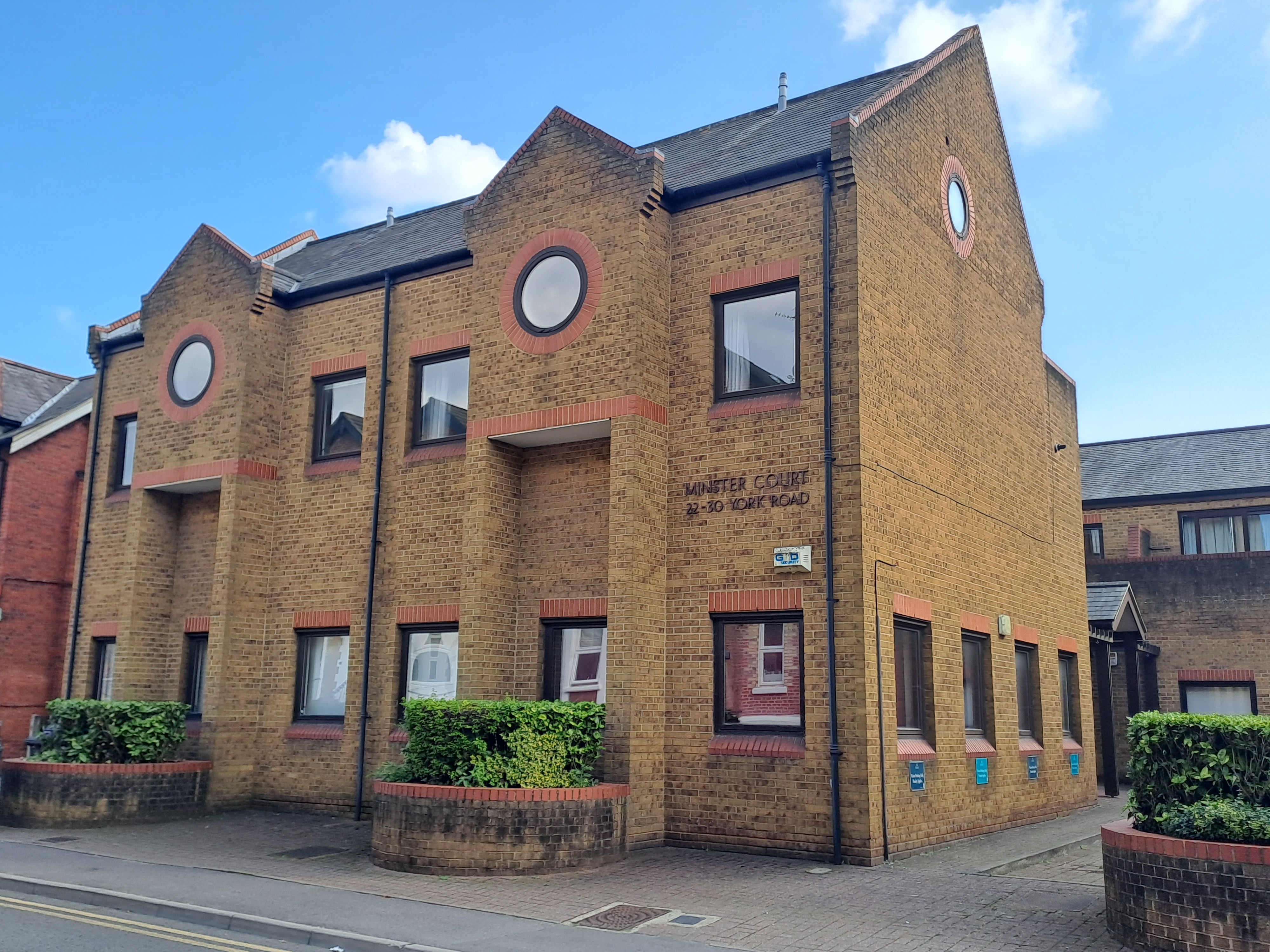 Minster Court, York Road, Maidenhead, Berkshire, SL6 1SF