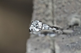 SERENE round brilliant cut & PEAR SHAPED DIAMOND RING
