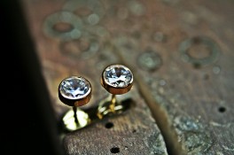 Gold Diamond studs Rubover Set