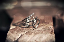 Modern Diamond 18ct White Gold Ring